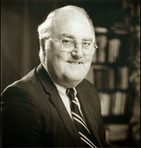 Cutlip y Center. dos grandes especialistas de las RRPP, proponen una definición de estas