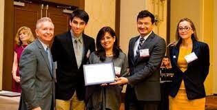 Se introducen nuevas actividades para los profesionales de las RRPP: adaptación mutua y cooperación con las gentes