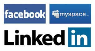 Nacen MySpace, LinkedIn y Facebook