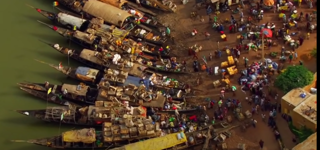 Crecimiento comercial y economico