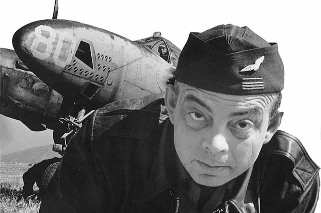 St-Exupéry  seul aux commandes