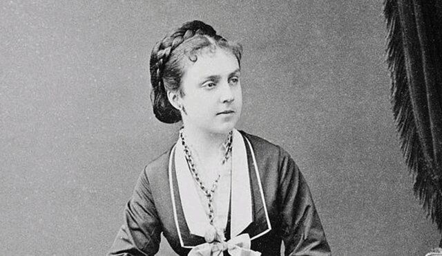 BIOGRAFÍA DE MARÍA DE LAS MERCEDES DE ORLEANS