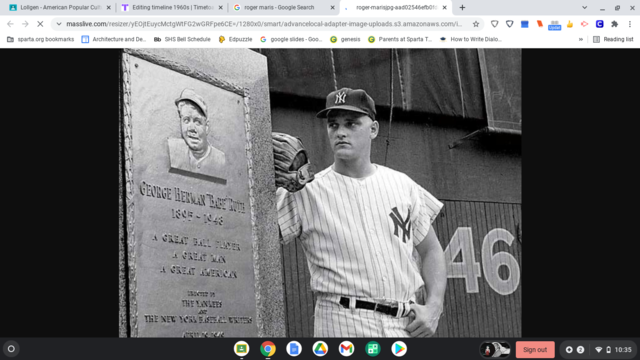 Roger Maris of the Yankees breaks Babe Ruth’s single season home run record