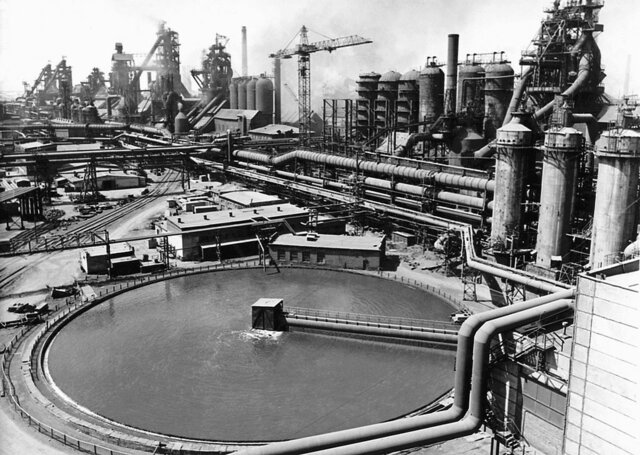 Industrialización de los soviéticos ante la amenaza alemana.