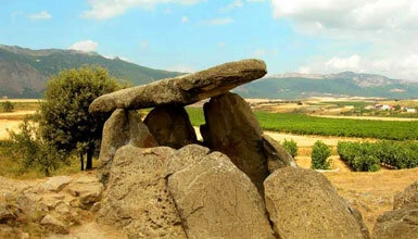 Sorginen Txabola trikuharria (Bilar, Araba)