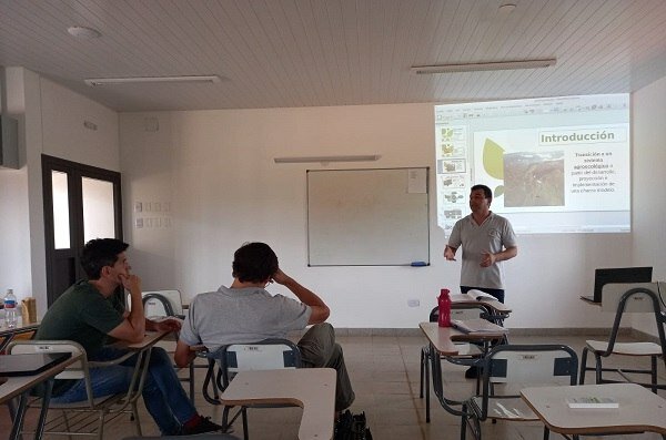 Primer Egresado de la UNAU