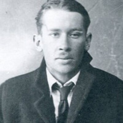 Timeline: E.E. Cummings