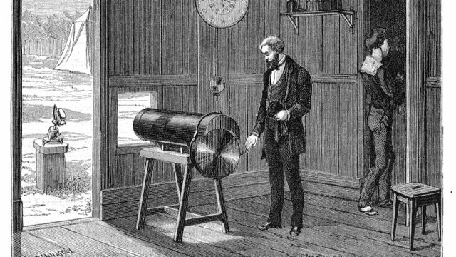 Primera secuencia con revólver fotográfico