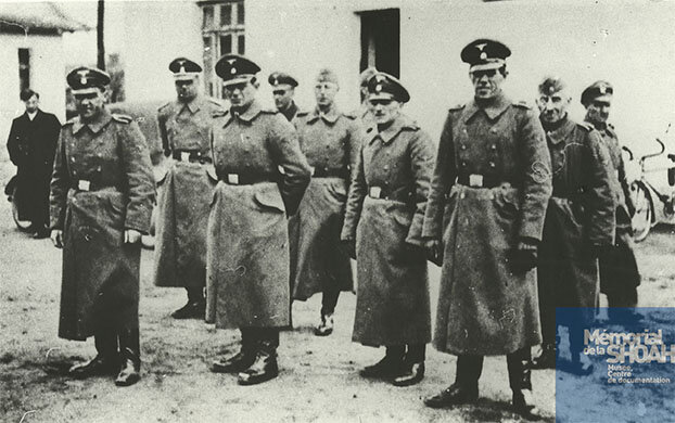 Exécutions en masse des Juifs en Union Soviétique par les Einsatzgruppen