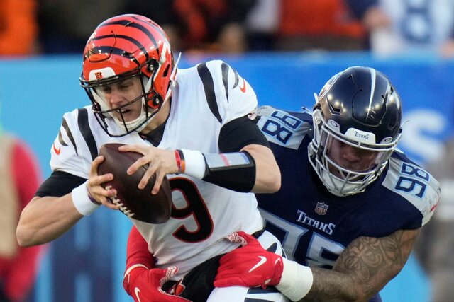 Titans 9 sacks on Joe Burrow ties playoff records