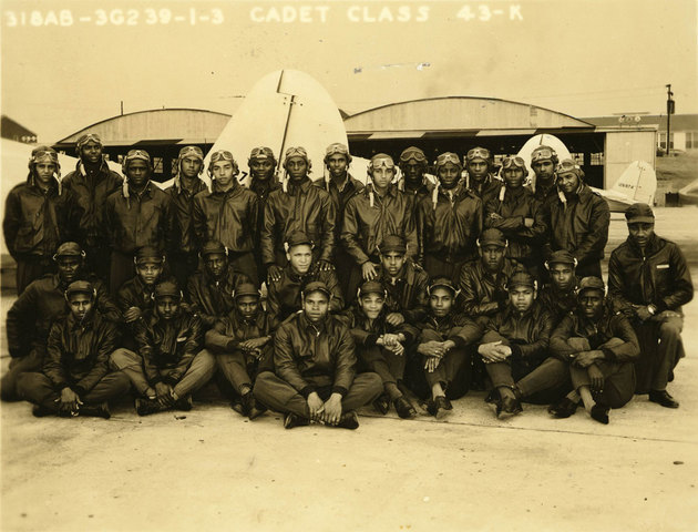 Bomber pilots graduate