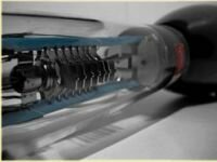 DESARROLO DEL PRIMER TUBO DE RAYOS CATODICOS