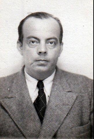 Antoine de Saint-Exupéry naît Lyon.