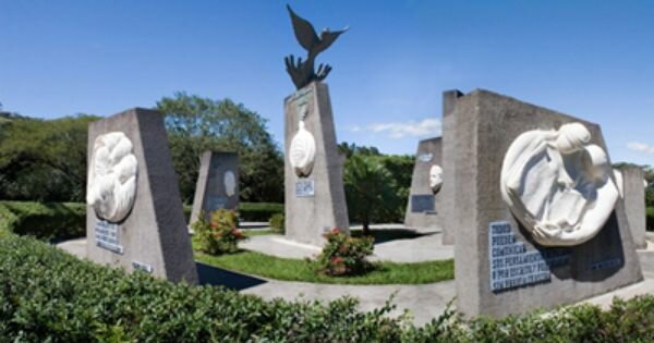 Creación de la Universidad para la Paz