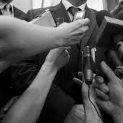 Timeline: HISTORIA DEL PERIODISMO