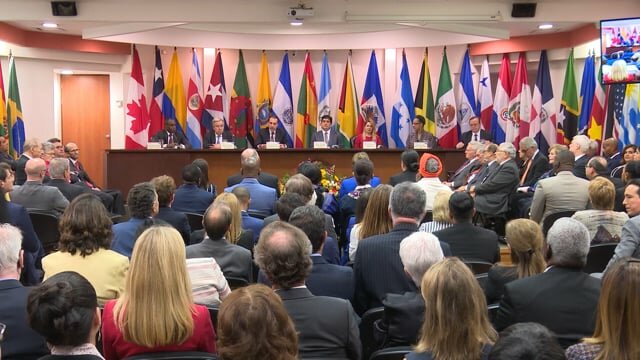 Derechos civiles y políticos y convención americana