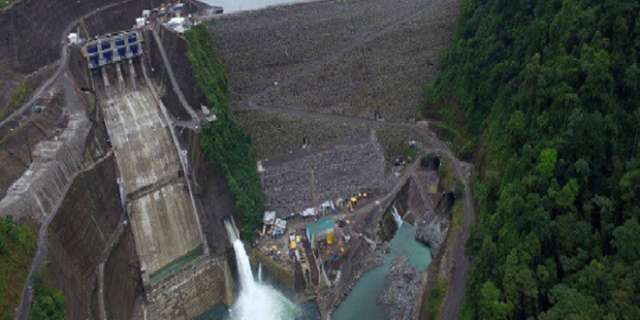 Energía limpia de tres plantas hidroeléctricas.