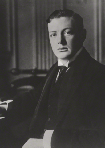 Churchill campaigns for Parliament