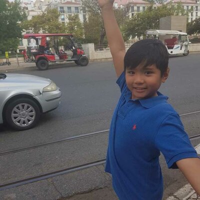 Timeline: James linea del temps