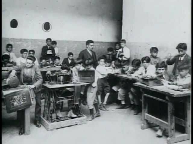 Comienza a existir mayor preocupación por la atención especializada hacia los alumnos que así lo requerían