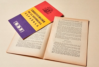 1931ko Konstituzioa aldarrikatu