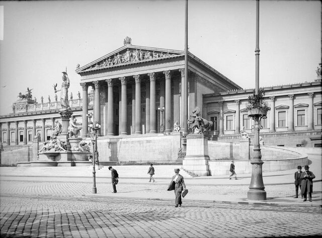 Dunaj: sklicana ustavodajna skupščina