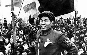 Estalla la revolución en China