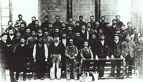 Creación de la UGT.