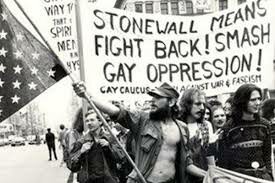 1969 "Primera manifestación por los Derechos LGBT"