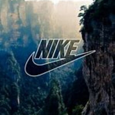 Timeline: La progression del símbolo y zapato de Nike