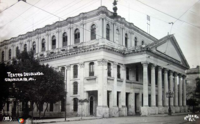 Desde entonces y hasta 1951 asumió el socialismo como ideología.