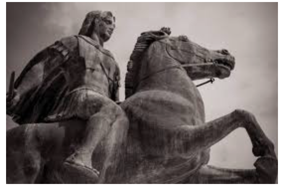 Se produce la revuelta de los soldados macedonios en Opis, muere Hefestión