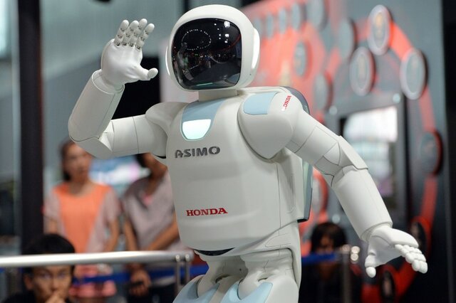 Asimo ( Advanced Step in Innovative MObility )