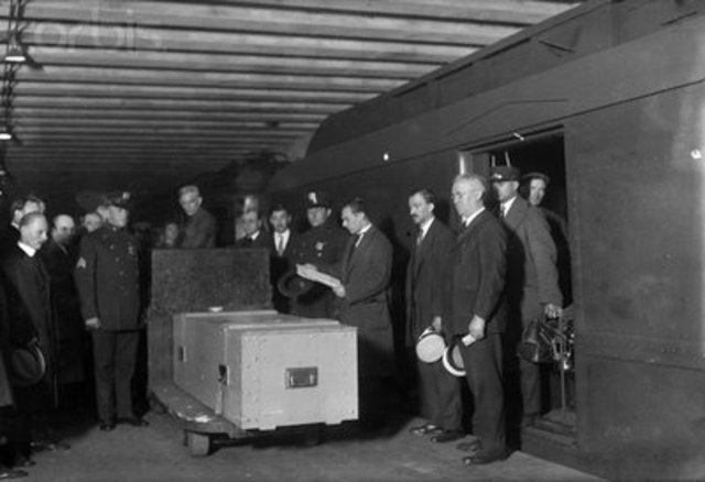 houdini died in 1926 he was 52 years old