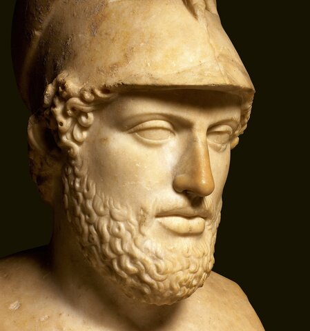 Pericles comienza a gobernar Atenas