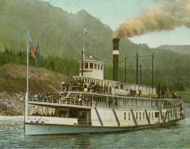 The first steamboats