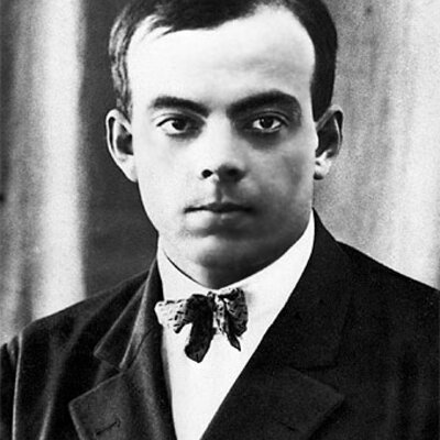 Timeline: Antoine de Saint-Exupéry Biographie