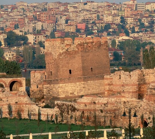 Constantinople was left vulnerable.