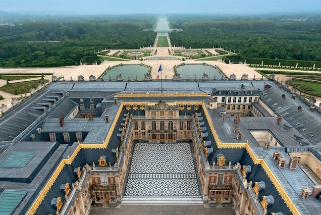 King Louis moved the capital of France from Paris to Versailles