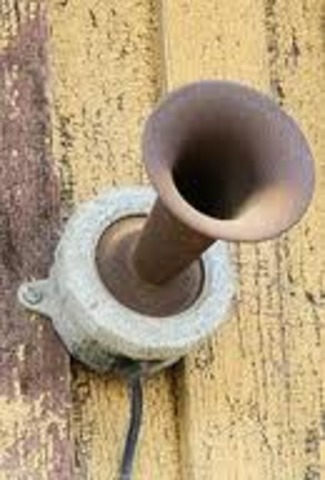 1st US Railroad Station opens (Baltimore)