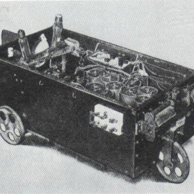 Timeline: Le chien électrique