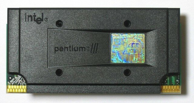 Intel Pentium III (RISC)