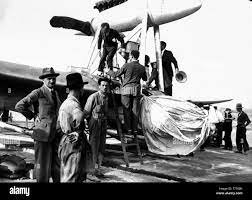 PRIMERA EXPEDICIÓN POSTAL AÉREA