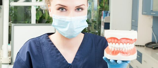 Primera escuela de higiene dental.