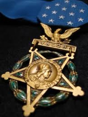 Audie Murphy Gets Medal Of Honnor