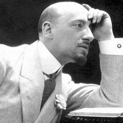 Timeline: Gabriele D'annunzio