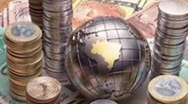 Timeline: Principales escuelas del pensamiento economico