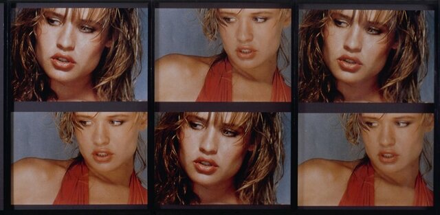 Numéro deux par Vikky Alexander