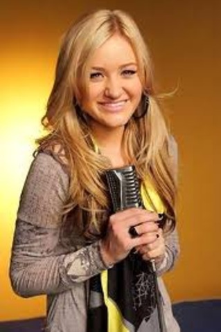 Aj (Amanda Joy Michalka)