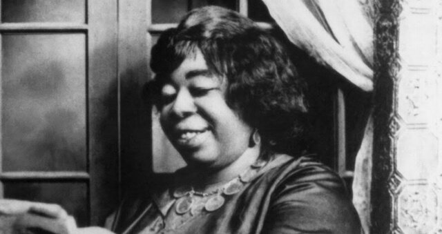 Ma Rainey's Black Bottom / New Bo-Weavil Blues